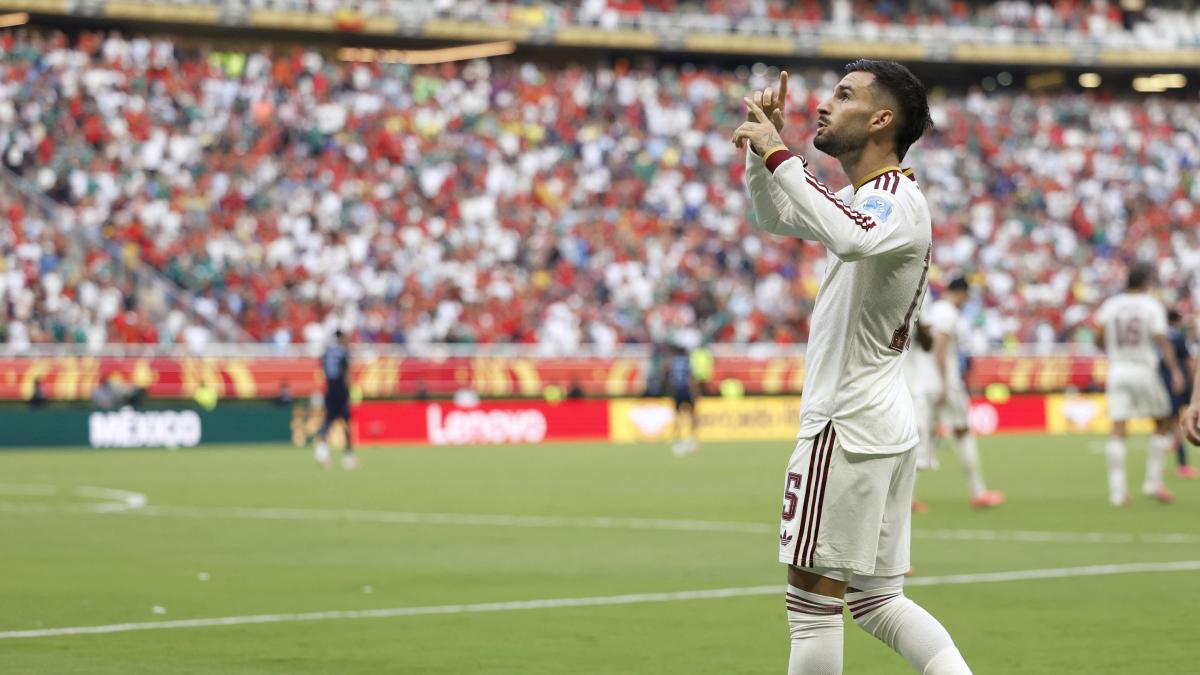 El gol del destino: Álex Baena recuerda en su festejo a su querida amiga fallecida María Caamaño