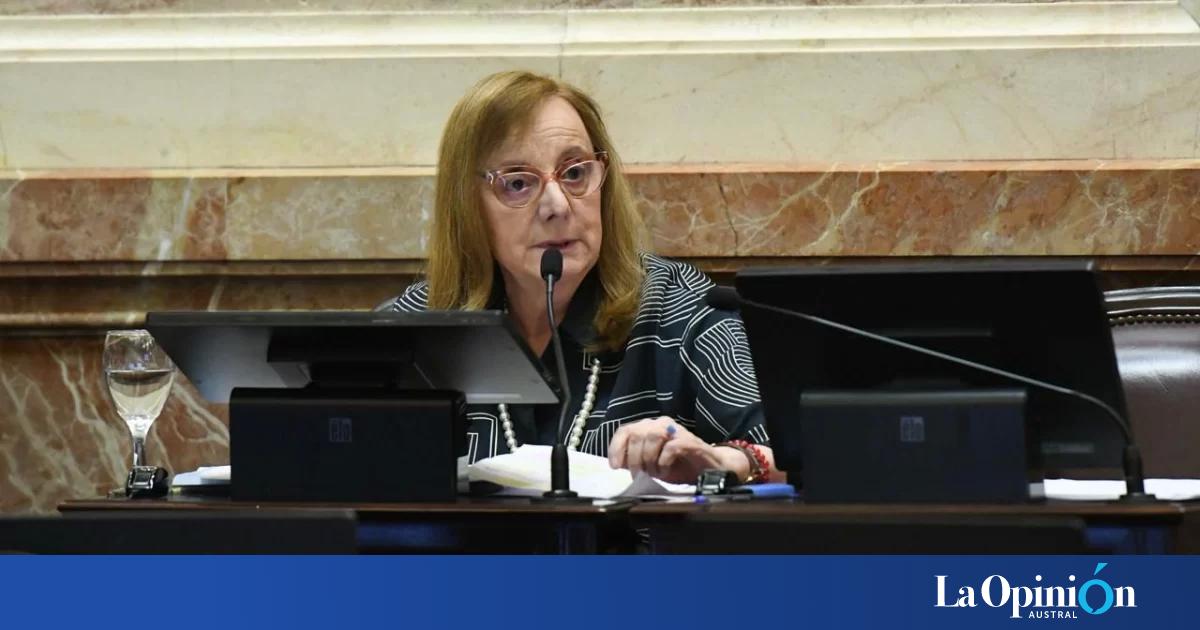Alicia Kirchner despidió al piloto Eduardo Borel y destacó su labor durante la pandemia: "Poniéndole el cuerpo"