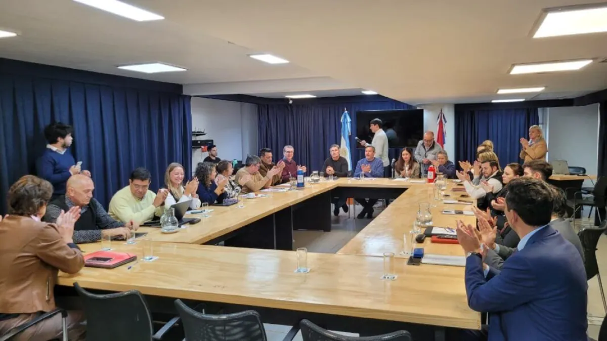 Impulsan la incorporación de educación financiera y ciudadanía digital como ejes obligatorios en las escuelas