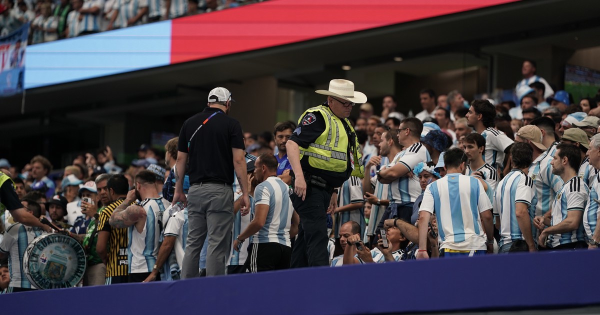 Eludieron controles de seguridad y generaron incidentes en el Mundial: no podrán ir a la cancha en Argentina por dos años