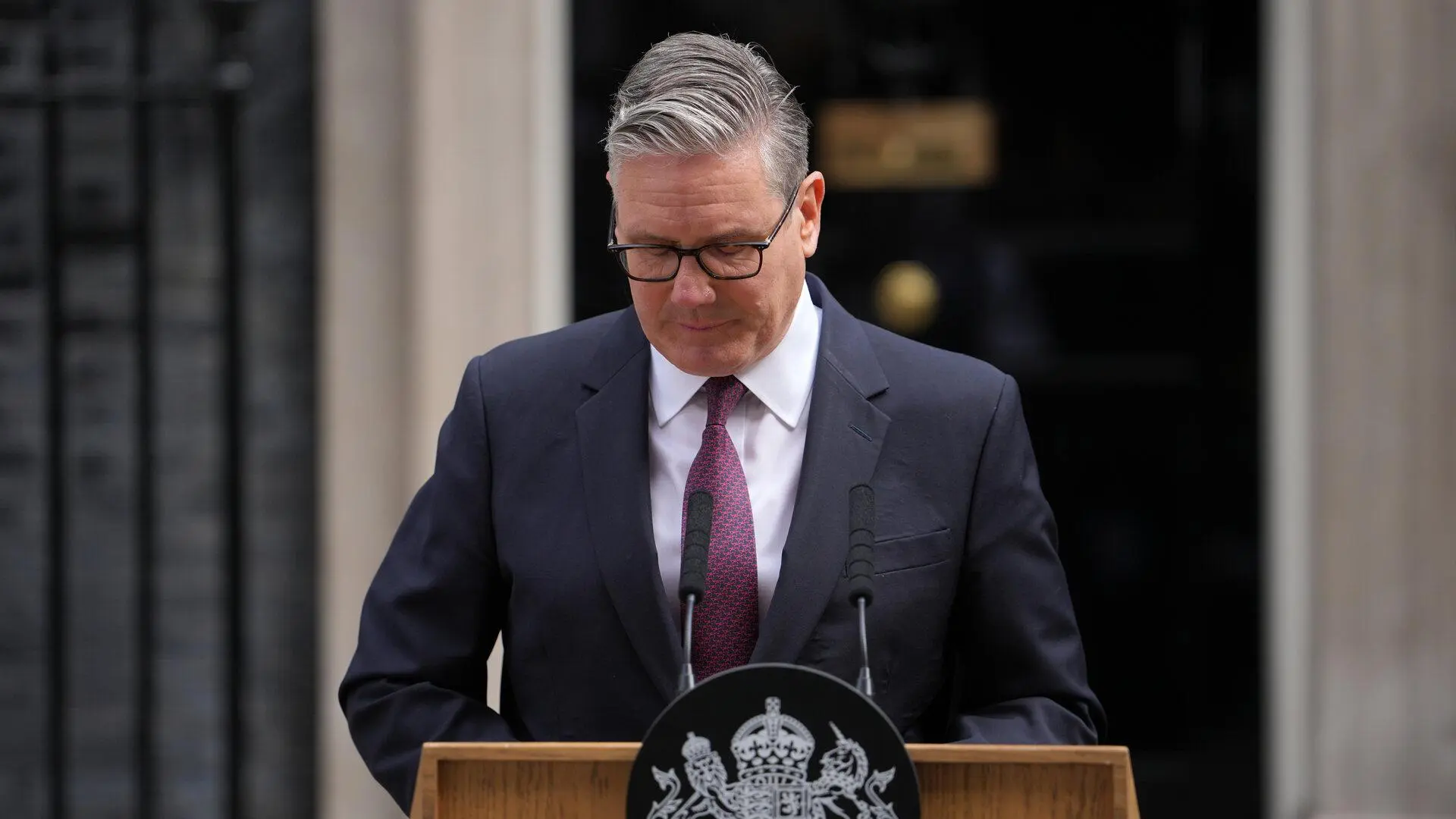 Dudas tras la dimisión de Starmer como primer ministro en Reino Unido: calendario, qué va a pasar ahora y quién podría sucederle