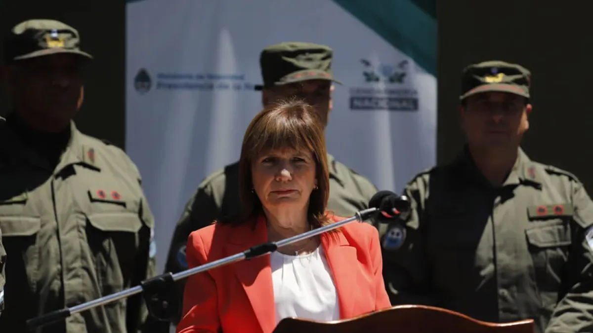 Bullrich canceló el informe de Adorni en el Senado para evitar que se convierta en una interpelación
