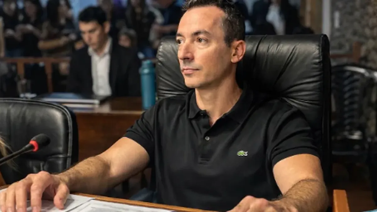 Galán propone "Ficha Limpia Familiar"