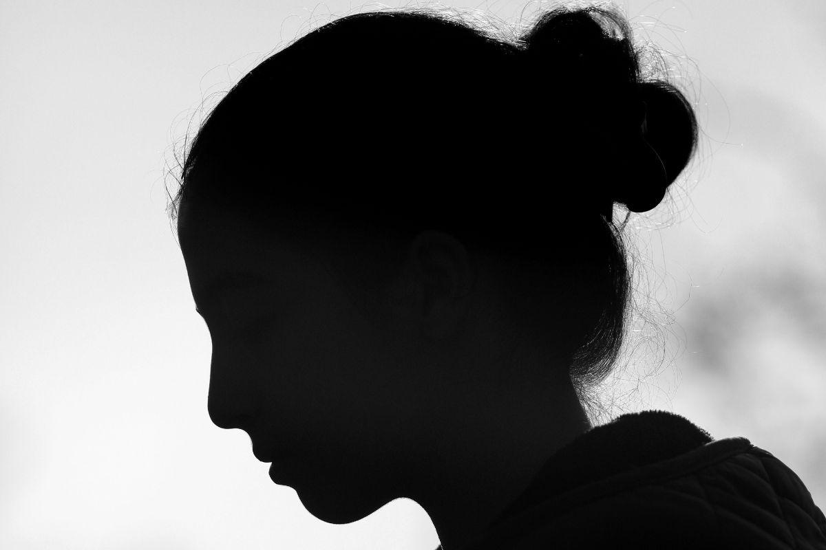 Niña de 12 años denuncia agresión sexual de sus compañeros en España