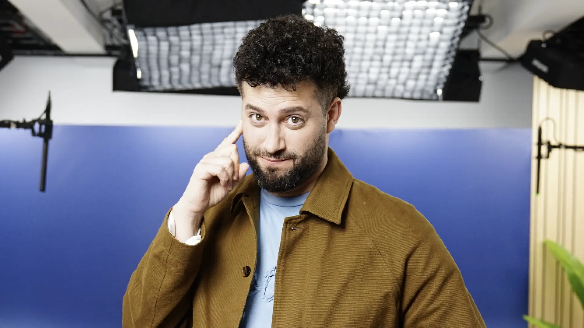Javi Hoyos confiesa quiénes le han bloqueado: "¿Qué he hecho, Antonia San Juan?"