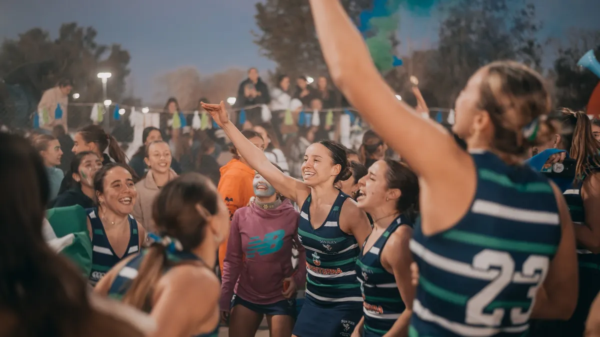 El CEF 20 de Santa Lucía consagró a las campeonas del Apertura de hockey-césped