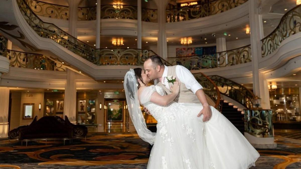 Como en las películas de princesas; así son las bodas en los cruceros Disney
