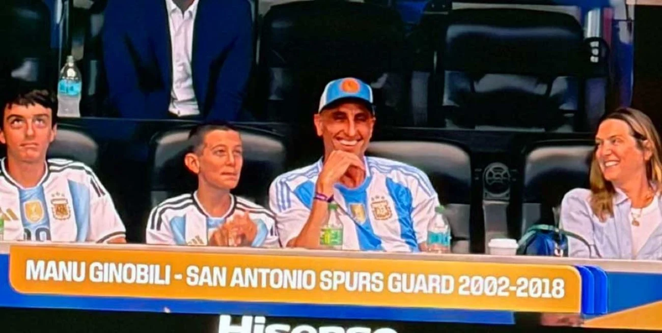 Ginóbili, espectador de lujo y ovacionado en el triunfo de Argentina