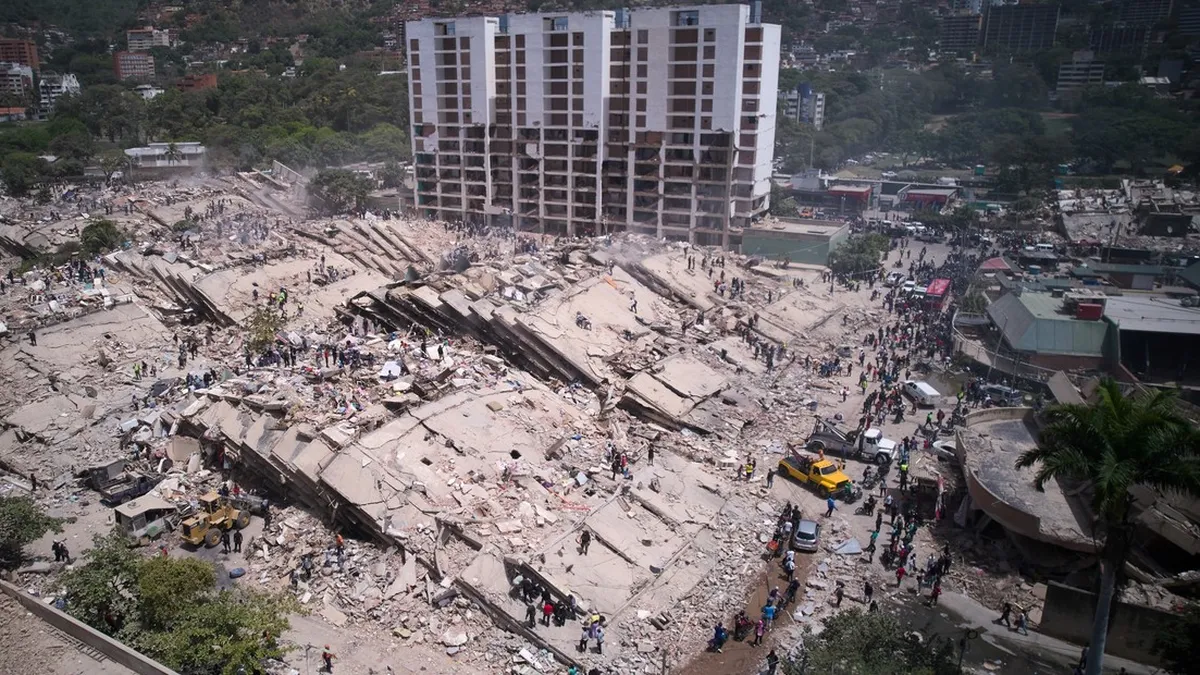 La cifra de muertos por los terremotos en Venezuela asciende a 920 y continúa la búsqueda de sobrevivientes