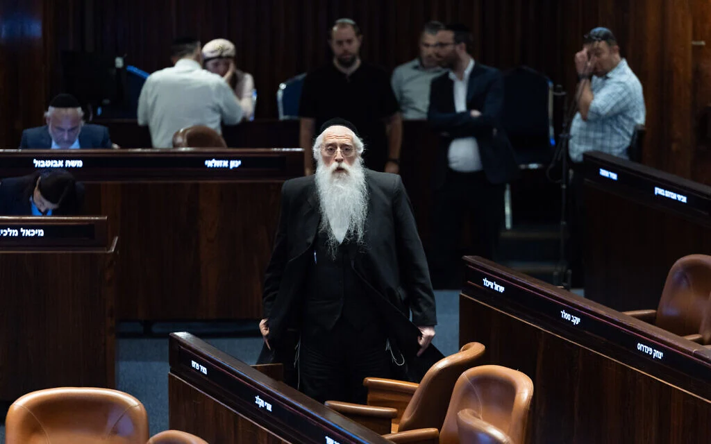 UTJ lawmaker Porush warns Haredim may go after AG 'with sticks and stones'