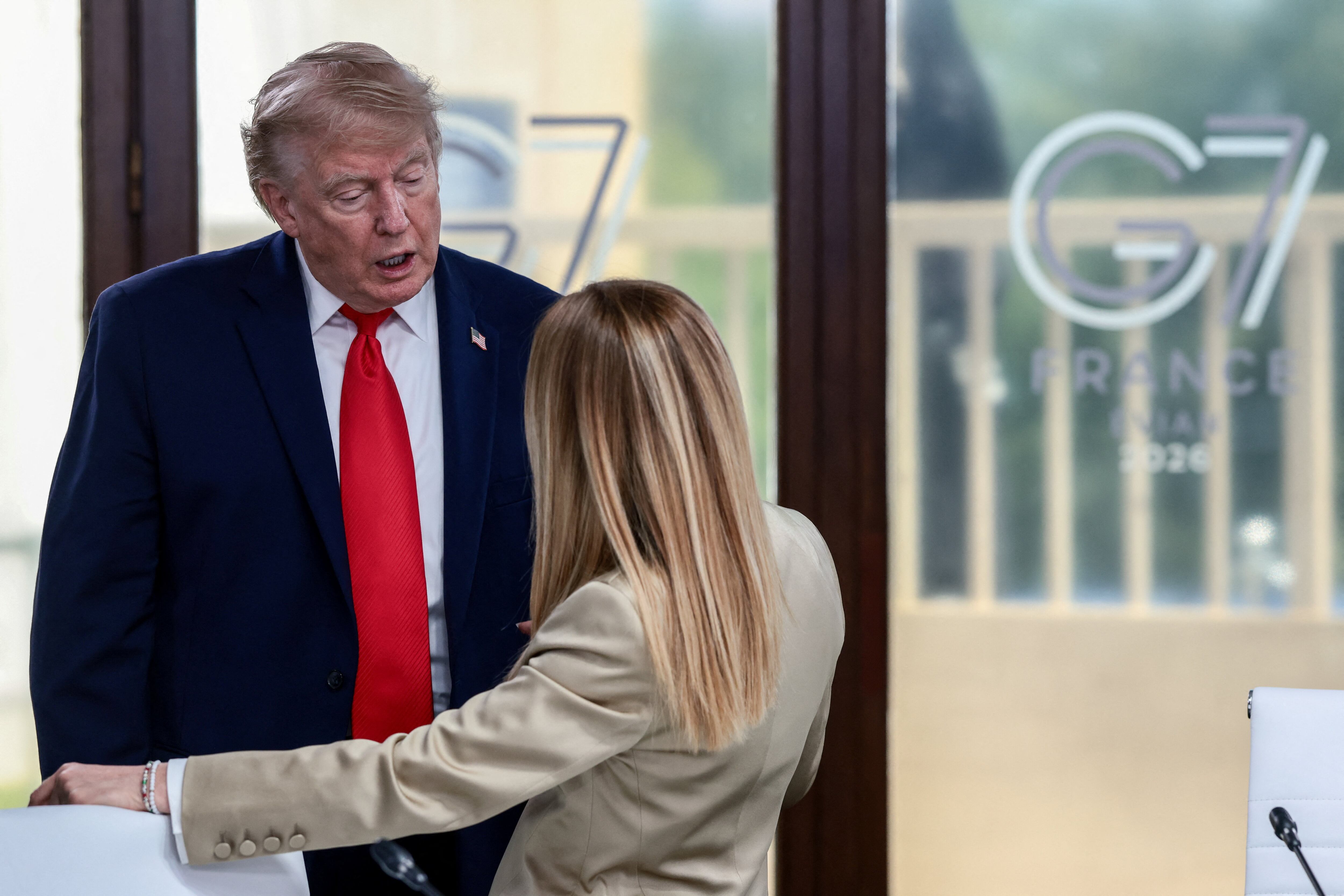 Trump insiste en su menosprecio a Meloni: asegura que pidió fotografiarse con él para mejorar en las encuestas