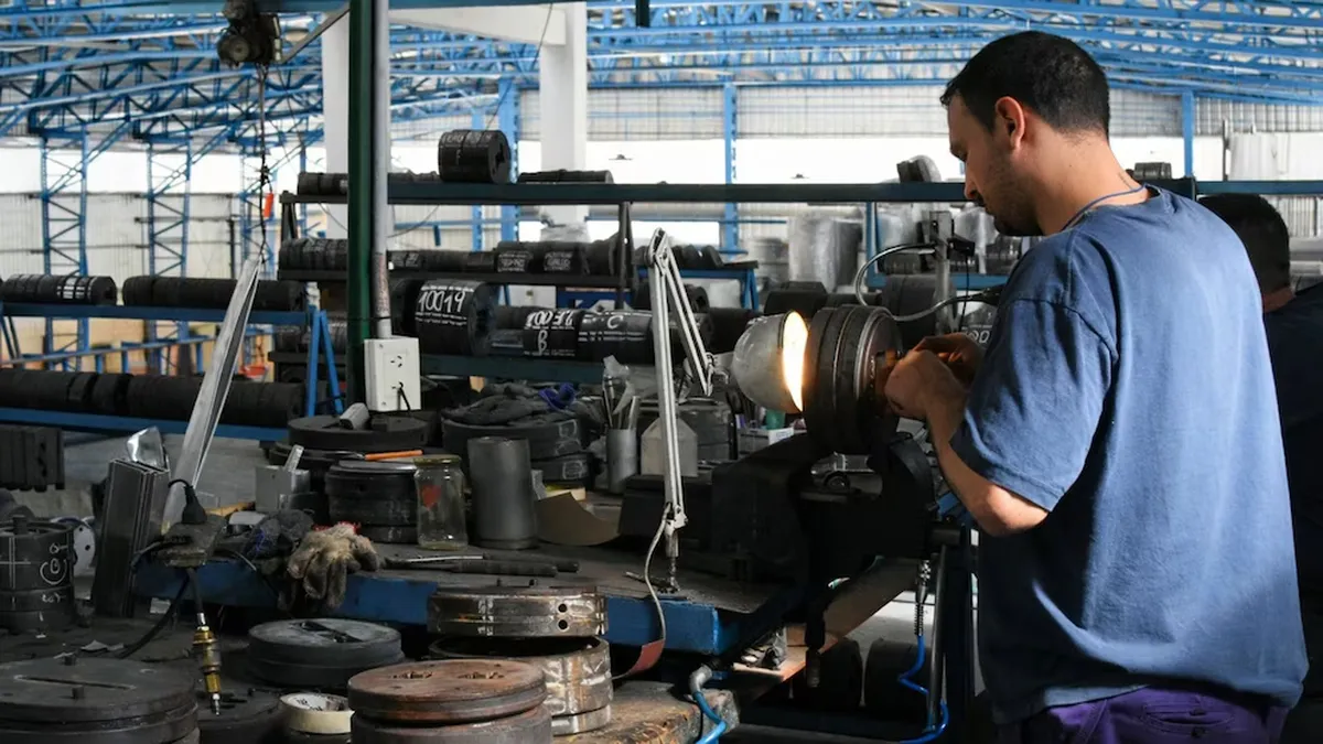 La actividad industrial no encuentra piso: según la UIA, la producción volvió a caer en mayo 5%