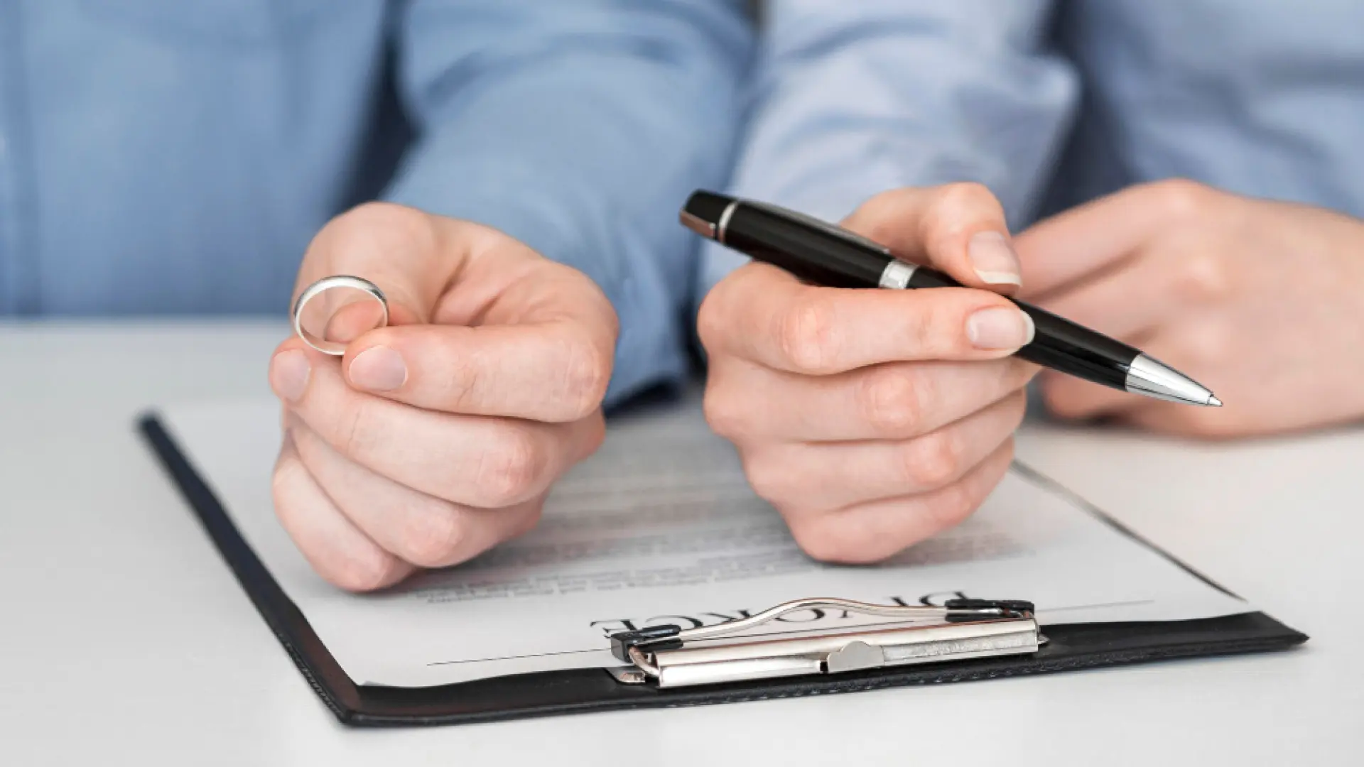 Las demandas de divorcio alcanzan las 20.832 en el primer trimestre, un 14,1% menos que en el mismo periodo de 2025