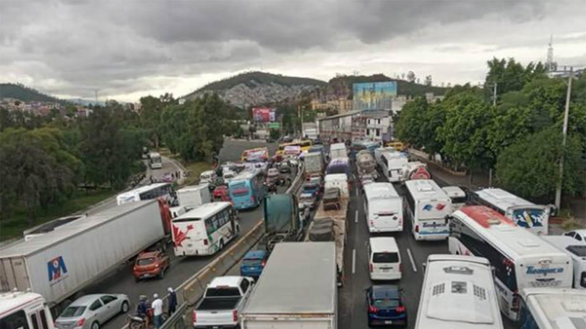 Transportistas desquiciarán entradas a CDMX mañana; amagan llegar al Zócalo