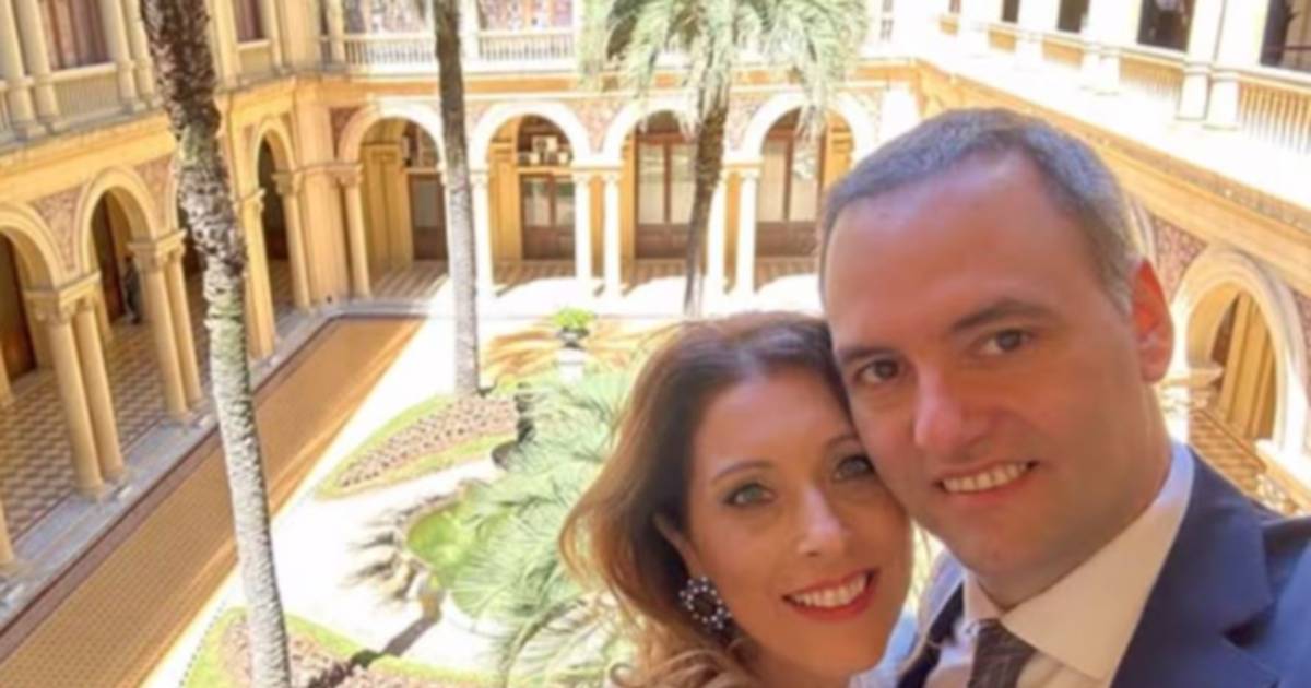 El jefe de Gabinete omitió declarar los bienes de su esposa
