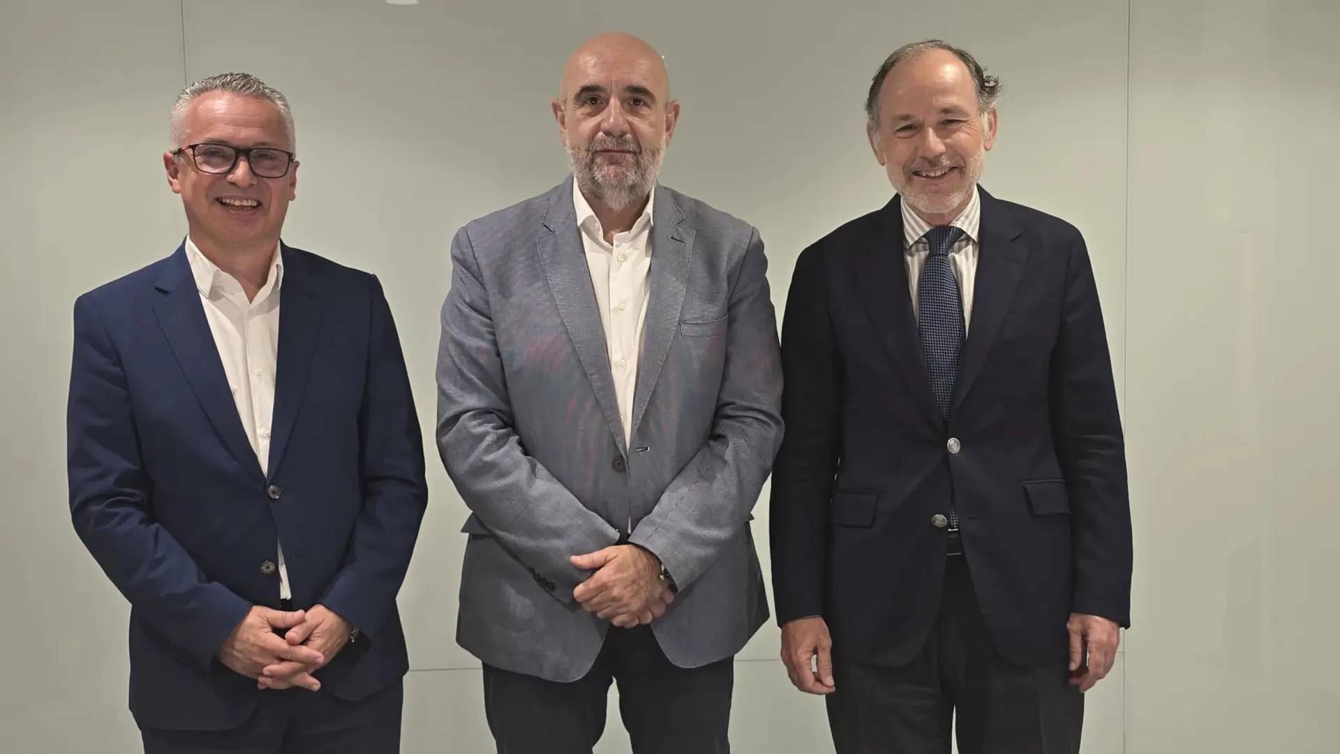 Santander acuerda con CSIF préstamos ventajosos y cuentas sin comisiones para funcionarios