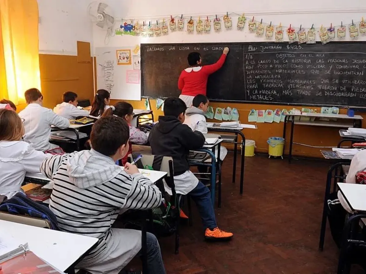 Proponen que el Congreso declare la emergencia salarial educativa nacional
