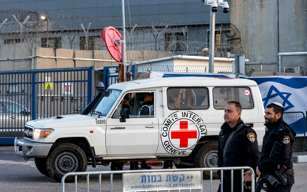 High Court annuls government ban on Red Cross visits for Palestinian security prisoners