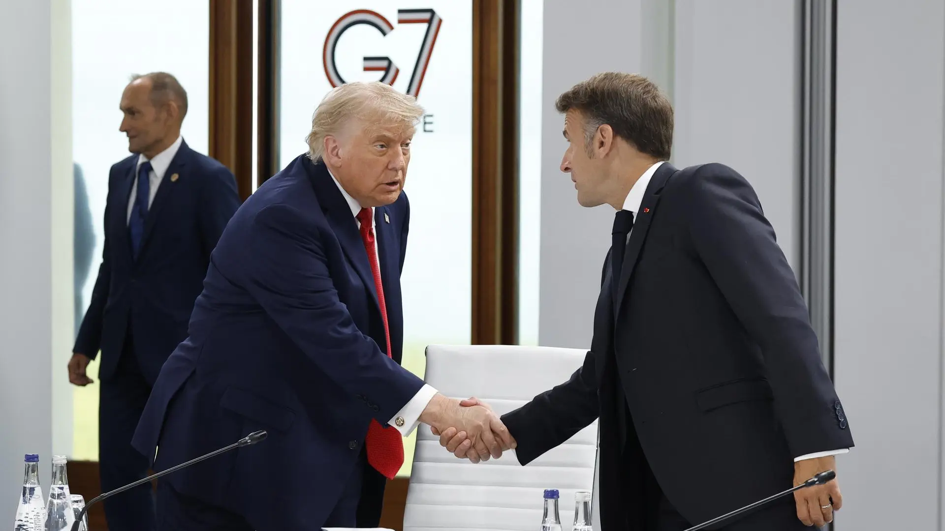 Trump dice ahora que el pacto "no es definitivo" y amenaza a Irán: "Si no les gusta, volveremos a lanzar bombas sobre sus cabezas"