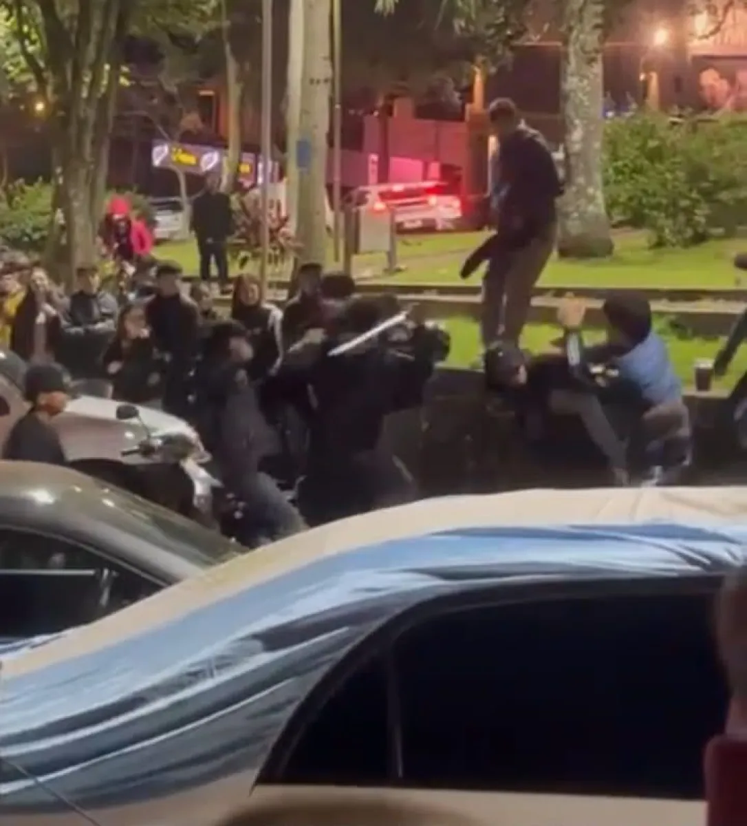 Brutal enfrentamiento a machetazos en pleno centro de Oberá empañó los festejos por el triunfo argentino