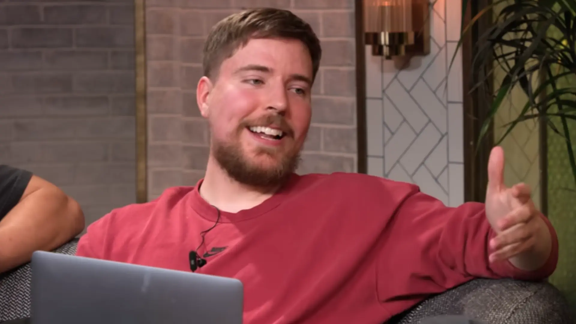 MrBeast cuenta lo que pasó después de darle una propina de 10.000 dólares a un repartidor de pizza