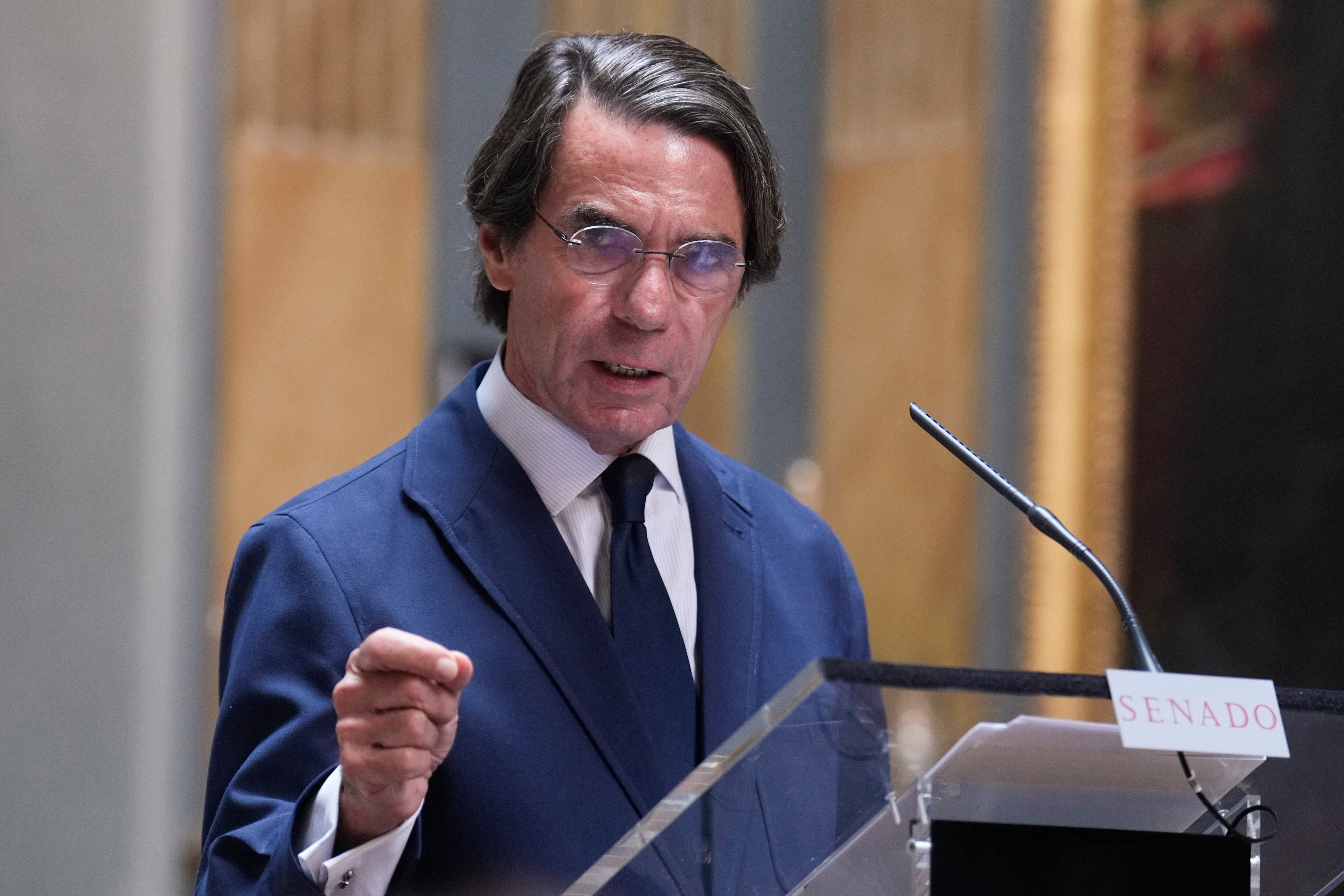 Aznar establece categorías de víctimas: "Las referenciales son las del terrorismo porque no cayeron por representar a ningún bando"