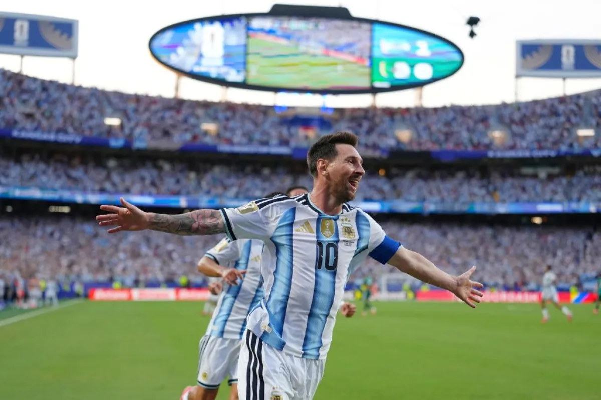 Haaland, rendido a los pies de Messi tras el hat-trick a Argelia: "Está loco"