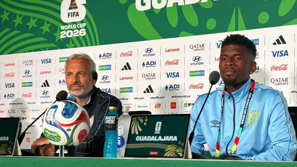 "No tenemos la costumbre de llorar por lo que nos toca": Desabre reacciona a la crisis por el ébola