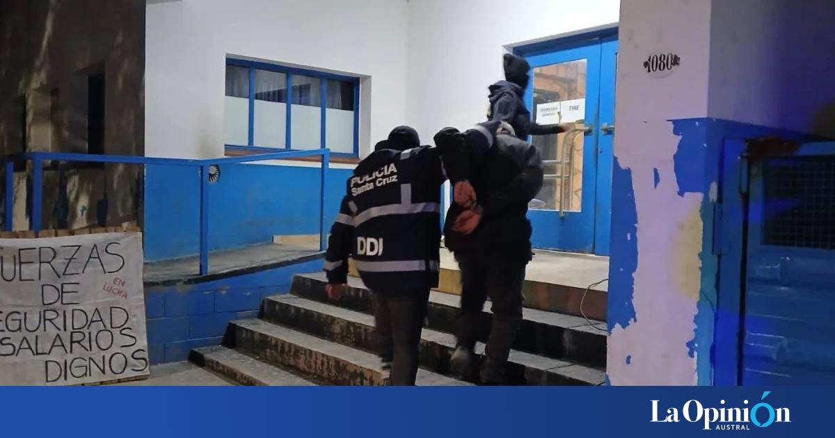 Lo atraparon en la ruta tras robar joyas y dólares de una casa de Puerto Deseado