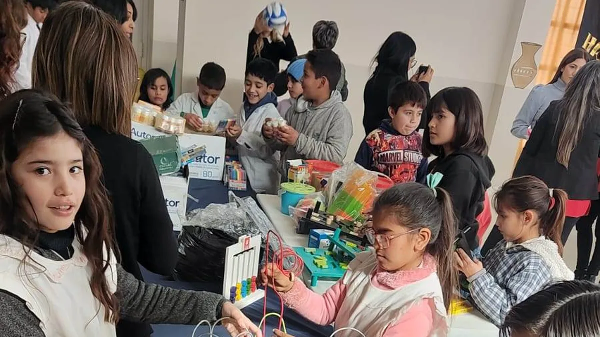 Solidaridad en Angaco: donaron materiales didácticos a la Escuela de Educación Especial Teresa de Asencio