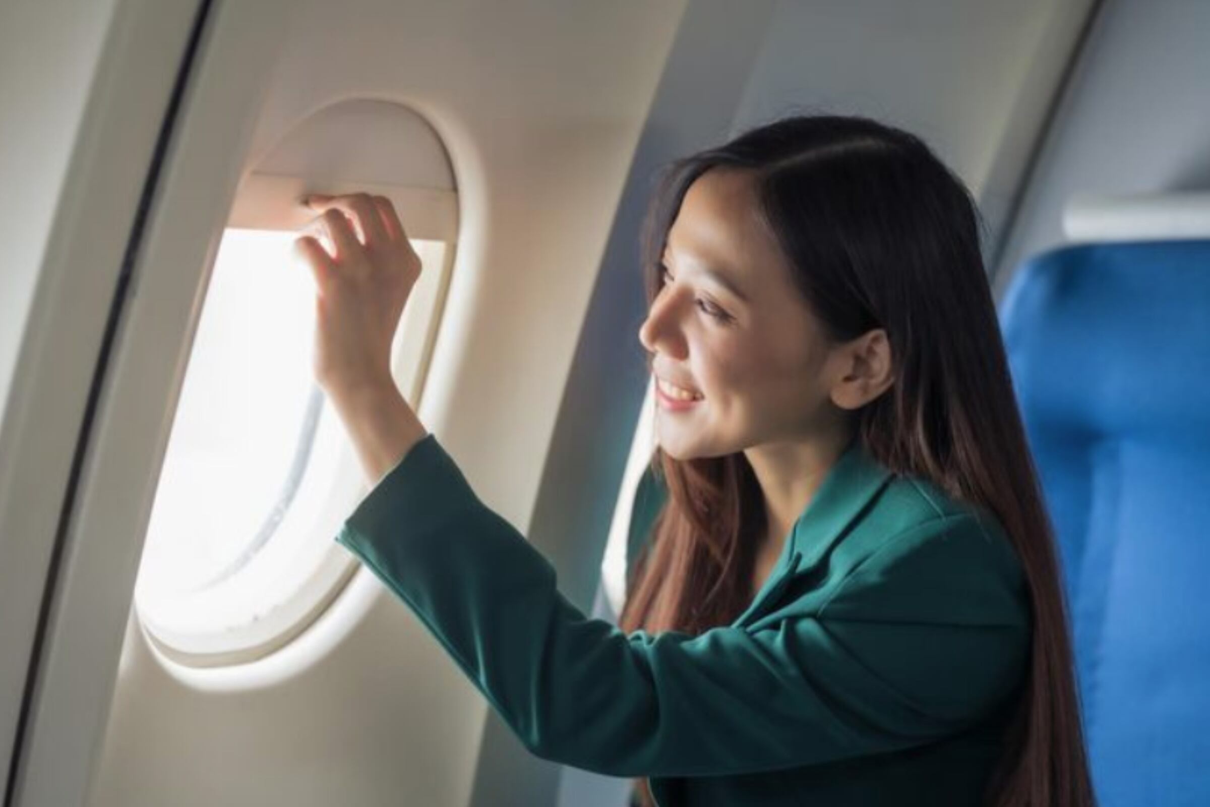 La psicología dice que las personas que eligen ventana en el avión son irritables y buscan tener el control
