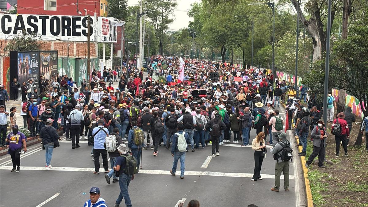 La CNTE amenaza: vamos a llegar al estadio hoy, mañana o pasado
