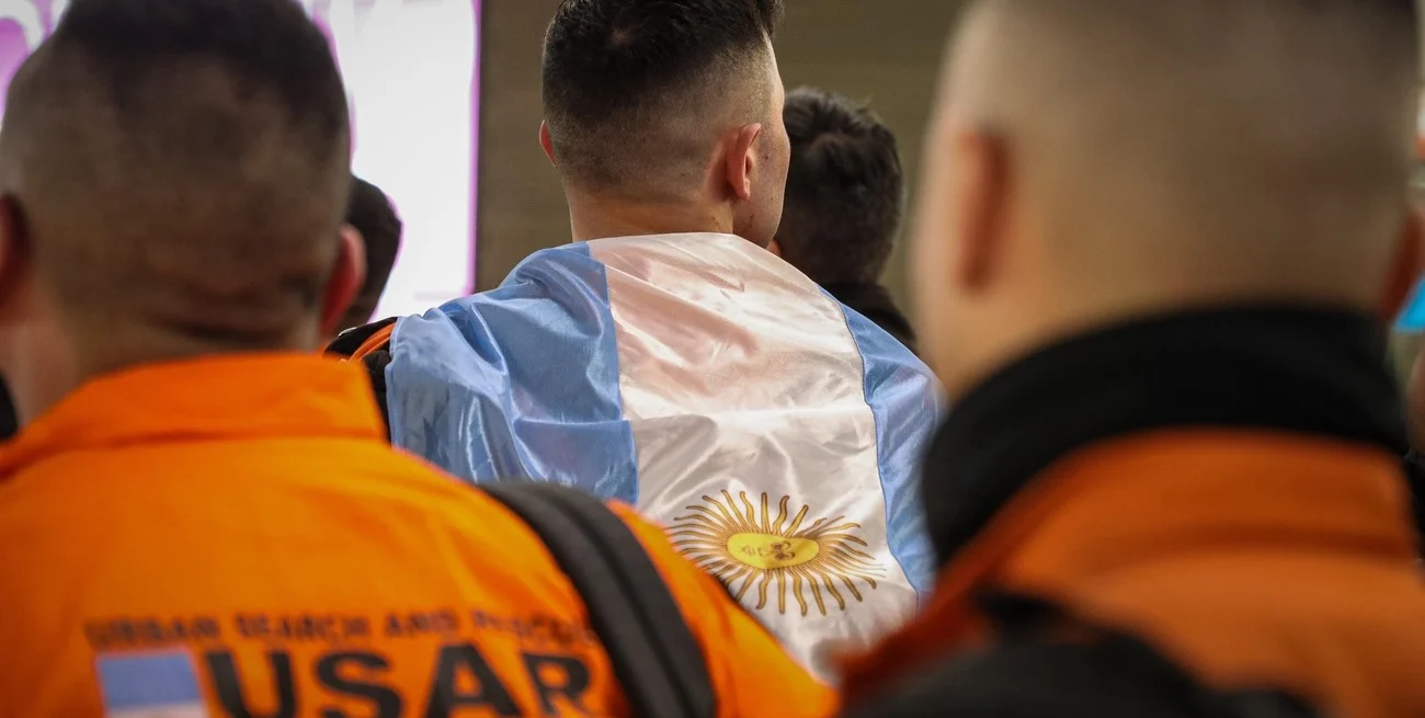 Terremoto en Venezuela: llegaron los aviones argentinos con brigadistas y equipamiento de rescate