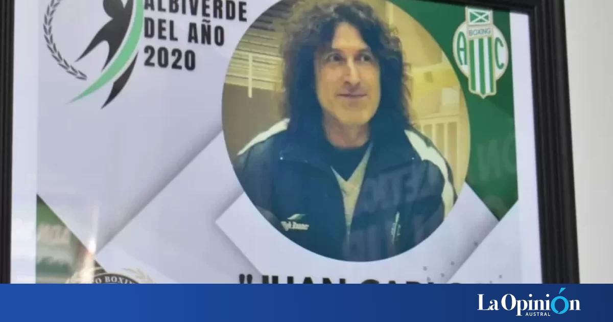 Gargaglione, el Congreso del Fútbol y el césped sintético