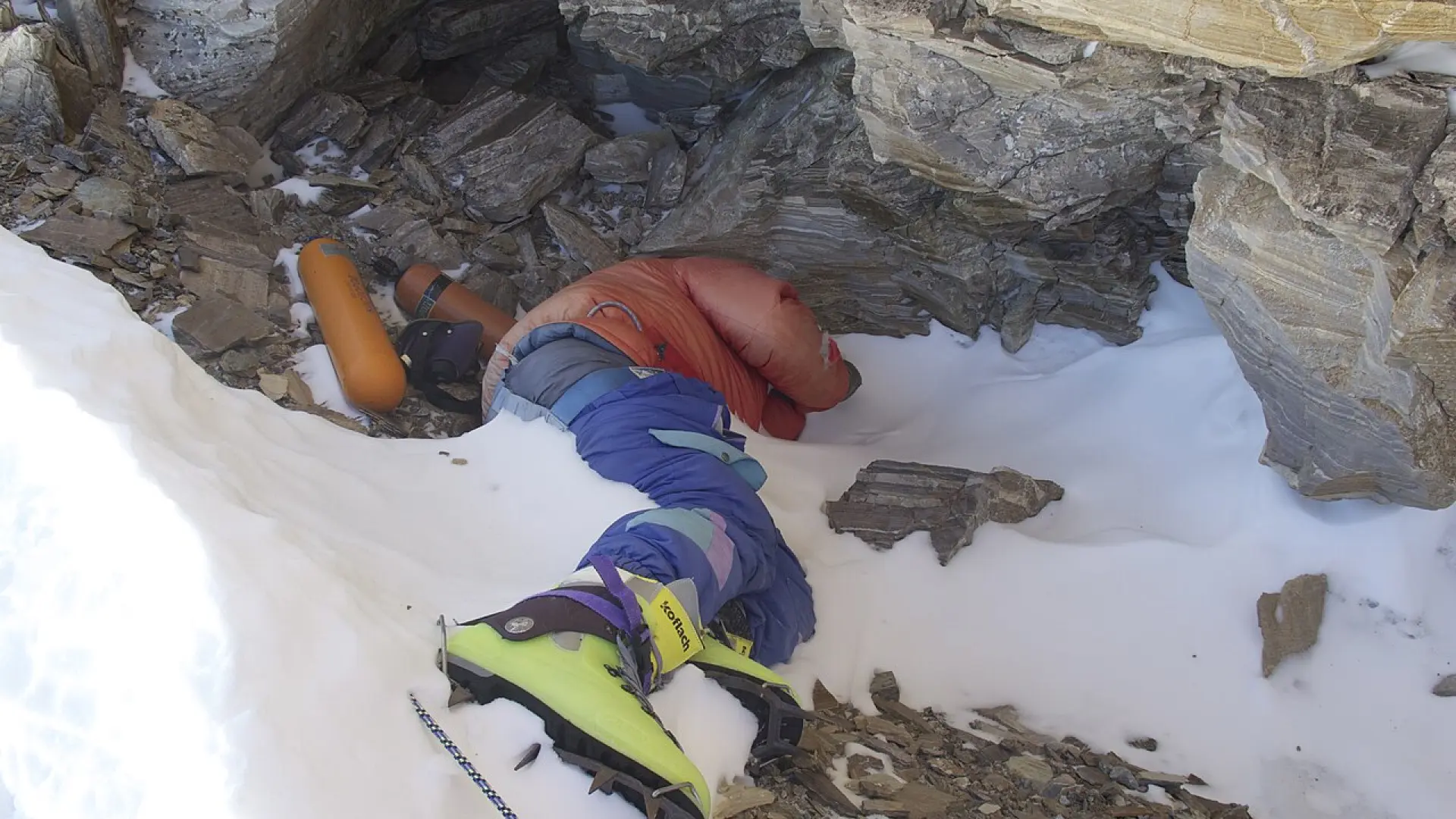 Una misión busca rescatar el cuerpo de 'Botas Verdes', un alpinista que lleva 30 años congelado en el Everest