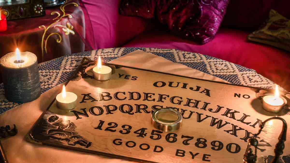 La verdadera historia de la ouija: ¿Juego inocente o portal al más allá?