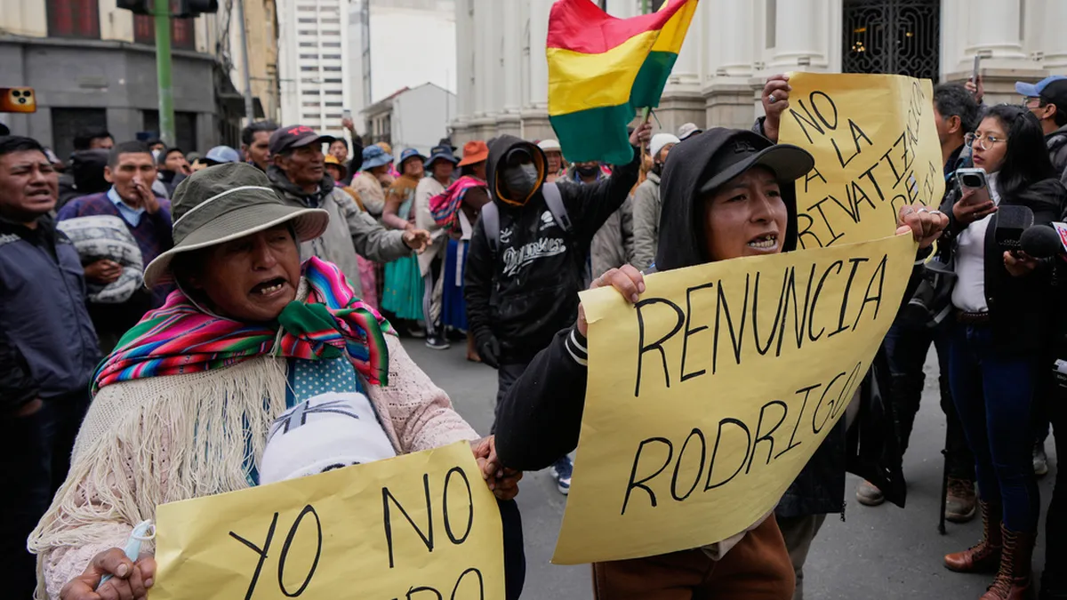 EEUU anuncia nueva ayuda de emergencia para Bolivia y "rechaza cualquier intento de derrocar" a Rodrigo Paz