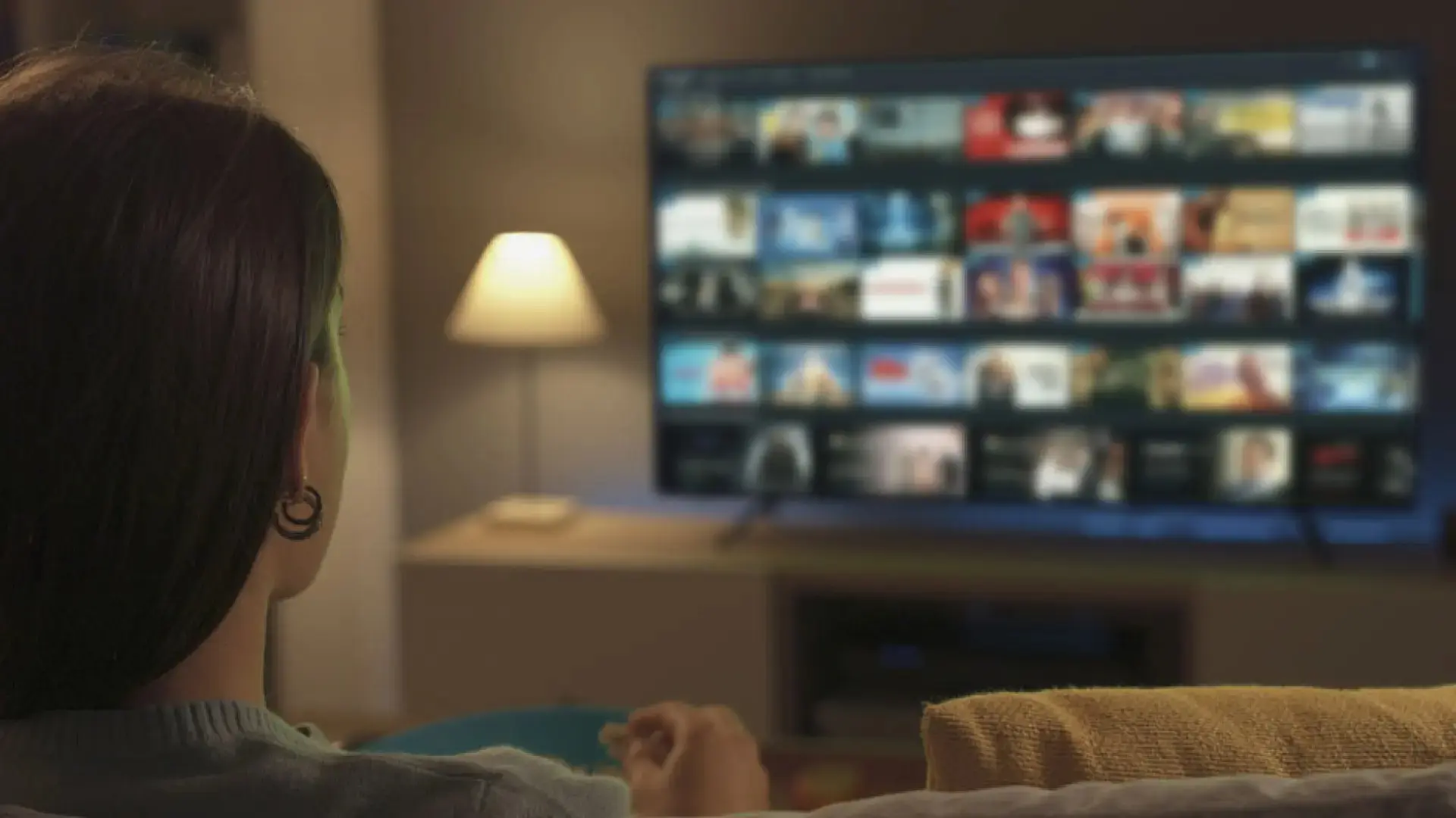 Tu Smart TV recopila más datos de los que crees: los riesgos que muchos desconocen