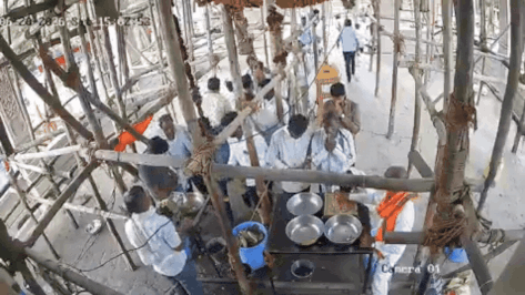 7 dead, 30 injured after under-construction temple roof collapses in Maharashtra's Parbhani district