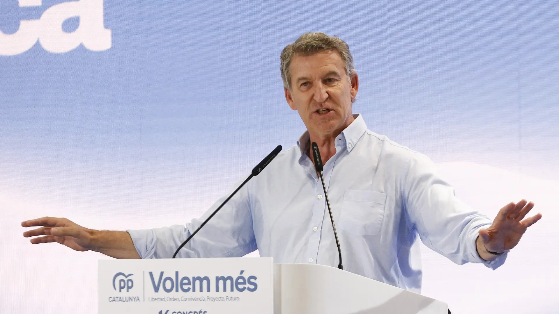 Feijóo acusa a Sánchez de hacer "ingeniería electoral" con la nacionalización y promete endurecer requisitos para concederla