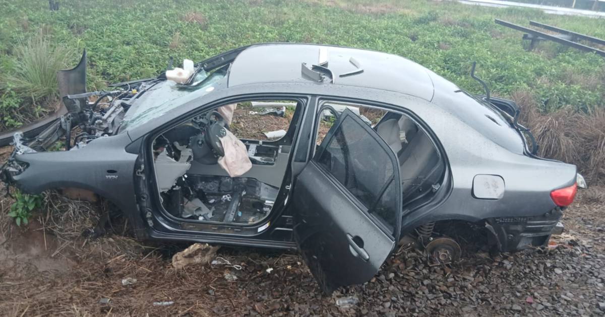 Santo Tomé: sorprendieron a tres personas que desguazaban un auto chocado en Ruta 40