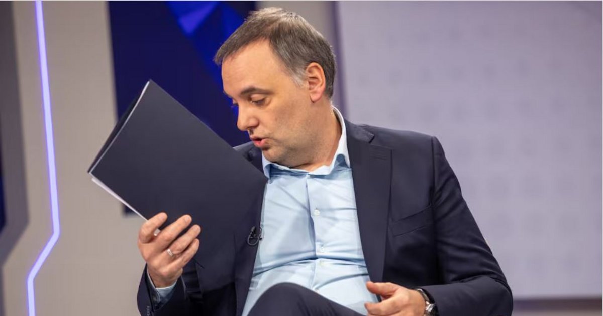 Crecen las dudas: Adorni compró sábanas por $8 millones