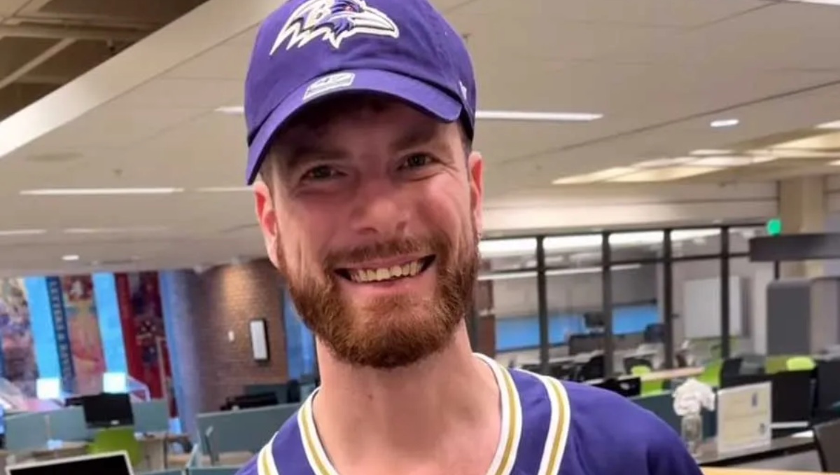 Muere John West, influencer que mostró su vida con autismo