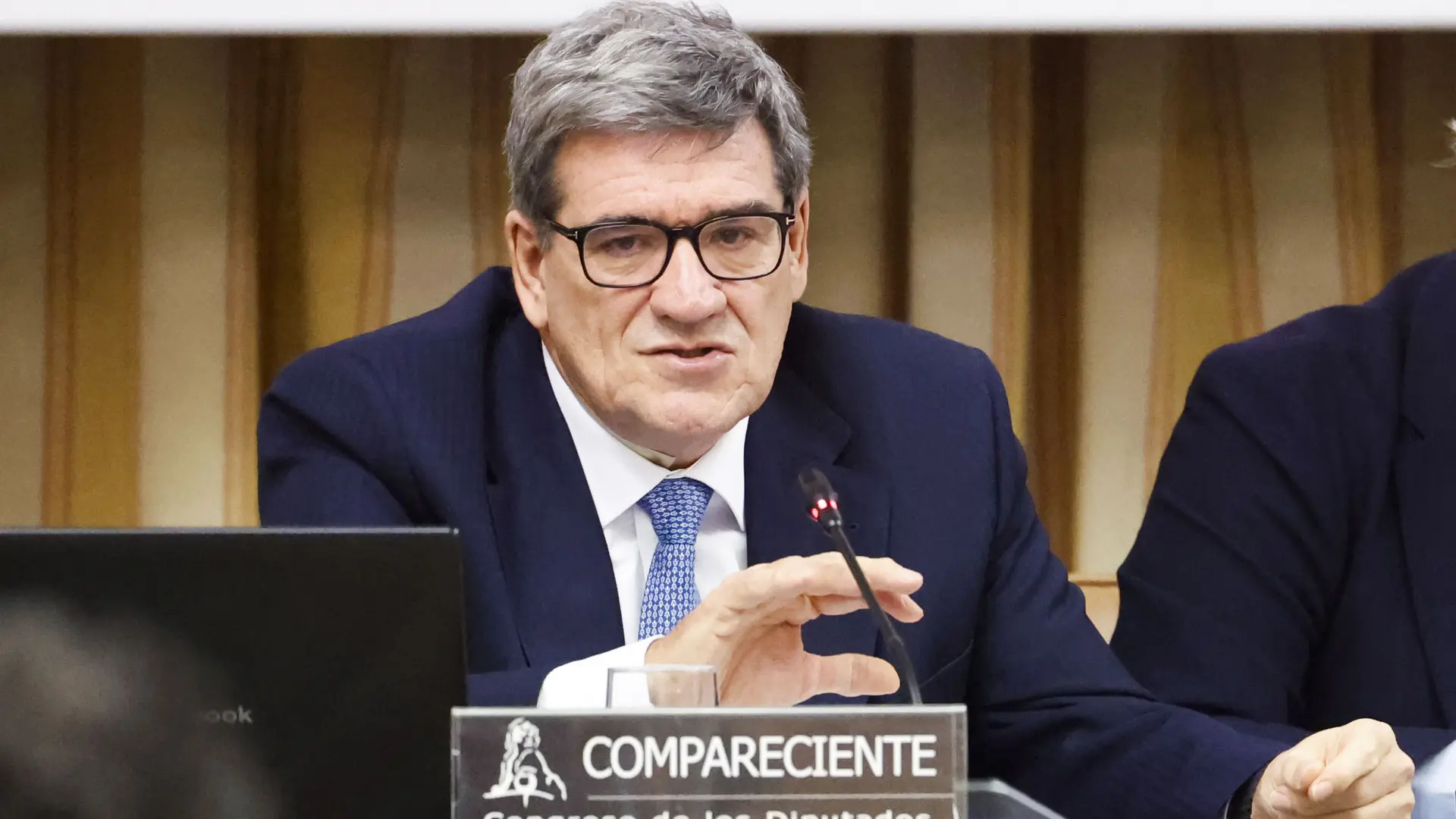 Escrivá califica de "emergencia nacional" la situación de la vivienda en España y pide una reacción unida de todas las administraciones