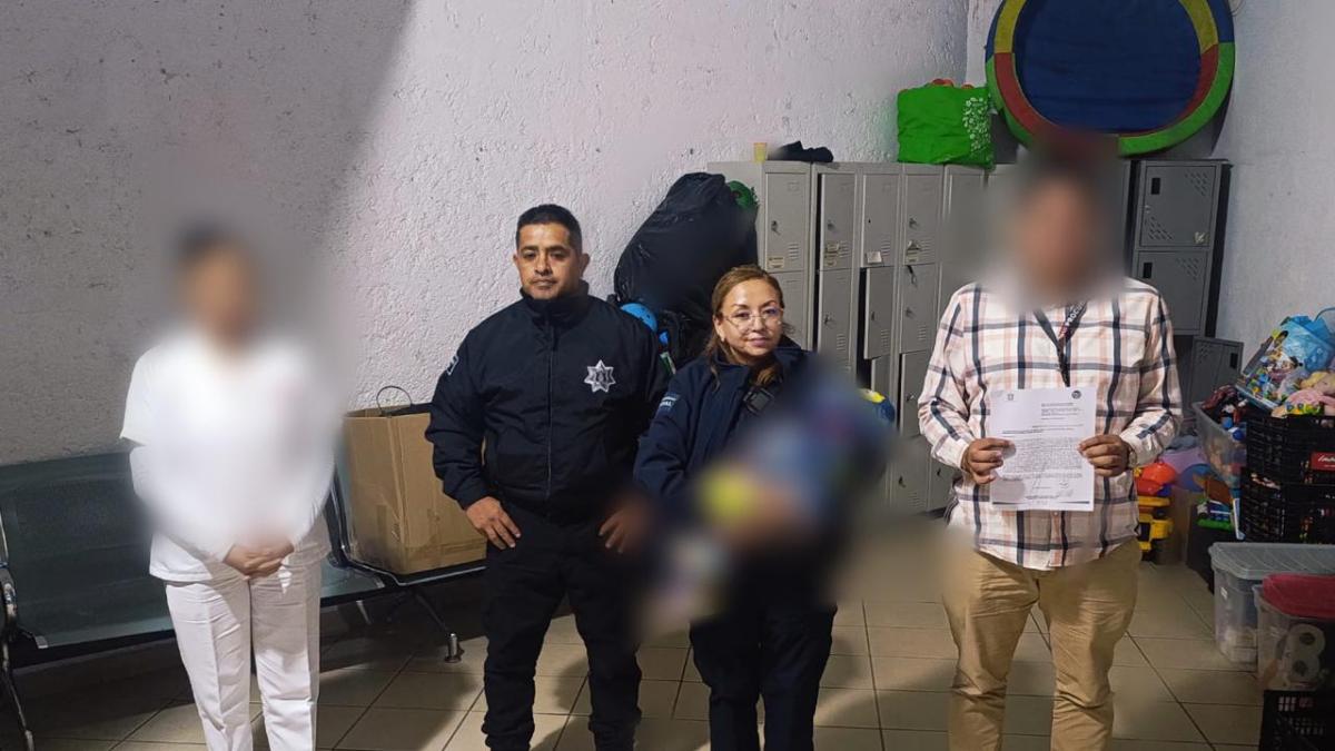 Mujer abandona a su bebé en calles de Ecatepec