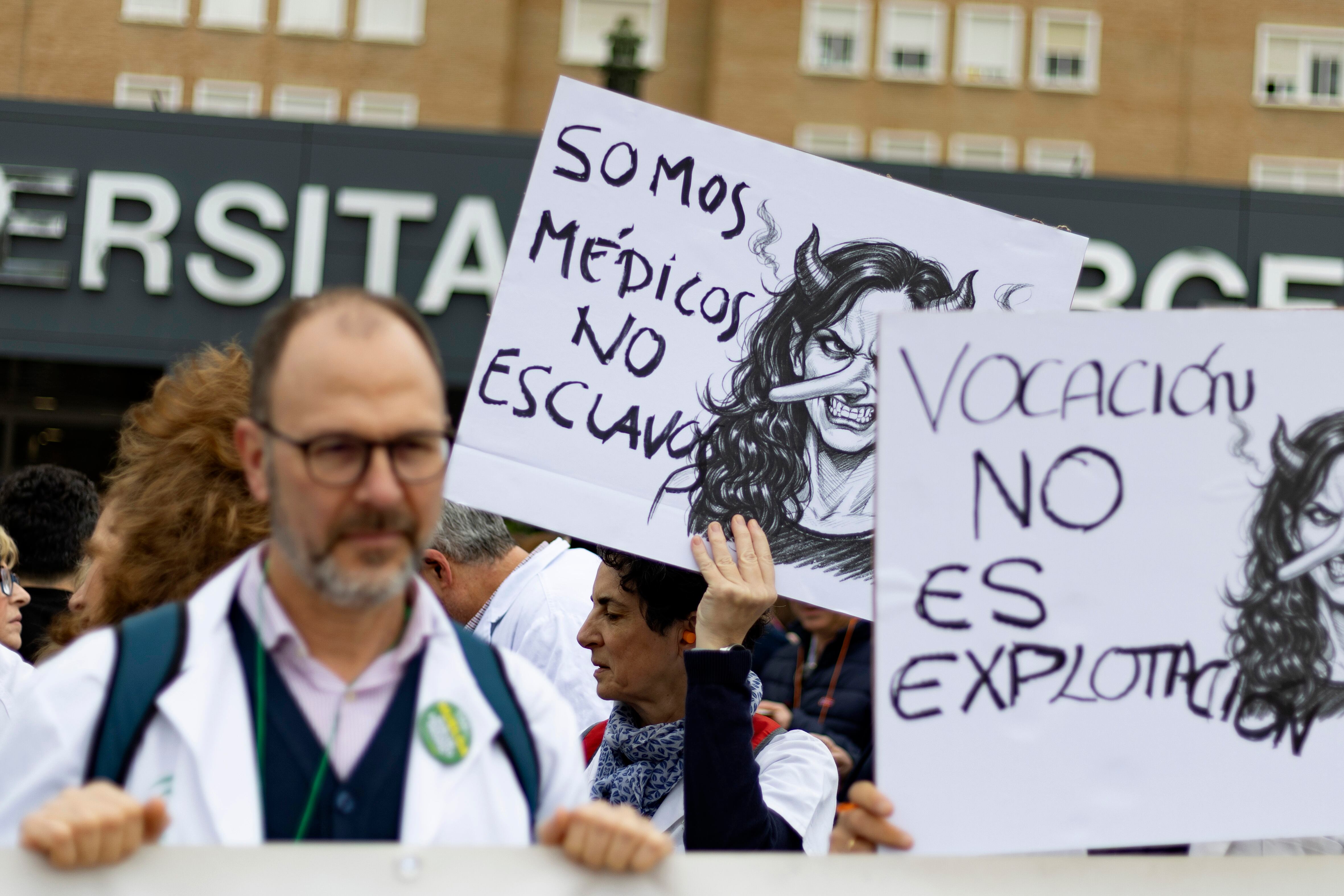 El Gobierno aprueba el anteproyecto del Estatuto Marco que regula las condiciones de casi un millón de sanitarios