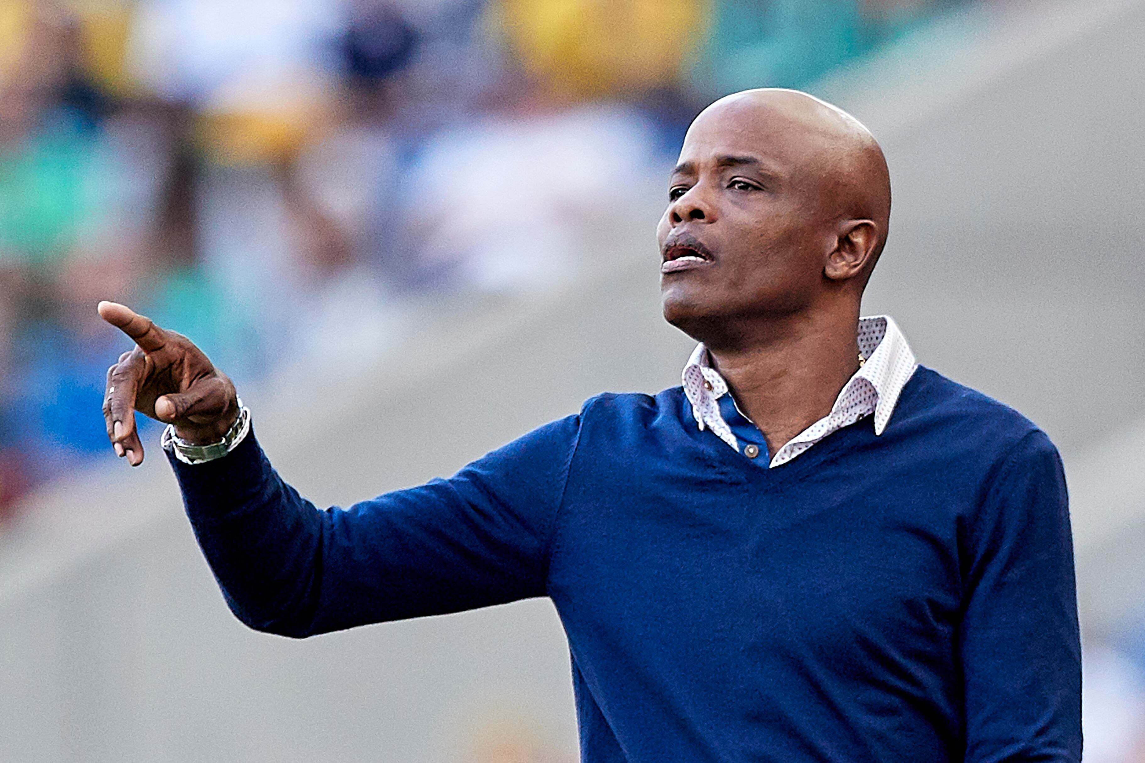 Julio Dely Valdés: "Cuando dirigí a Panamá, un jugador no iba a entrenar y al día siguiente aparecía como si nada"