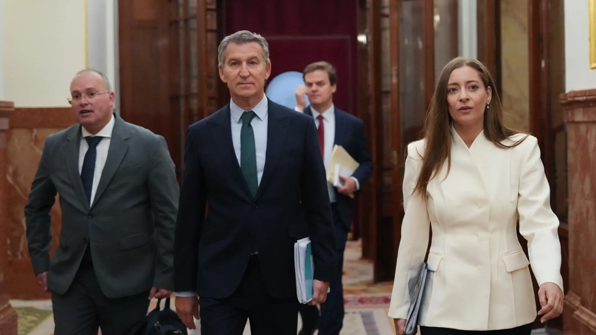 El PP contraataca y lleva al Senado la petición de elecciones que fue vetada en el Congreso