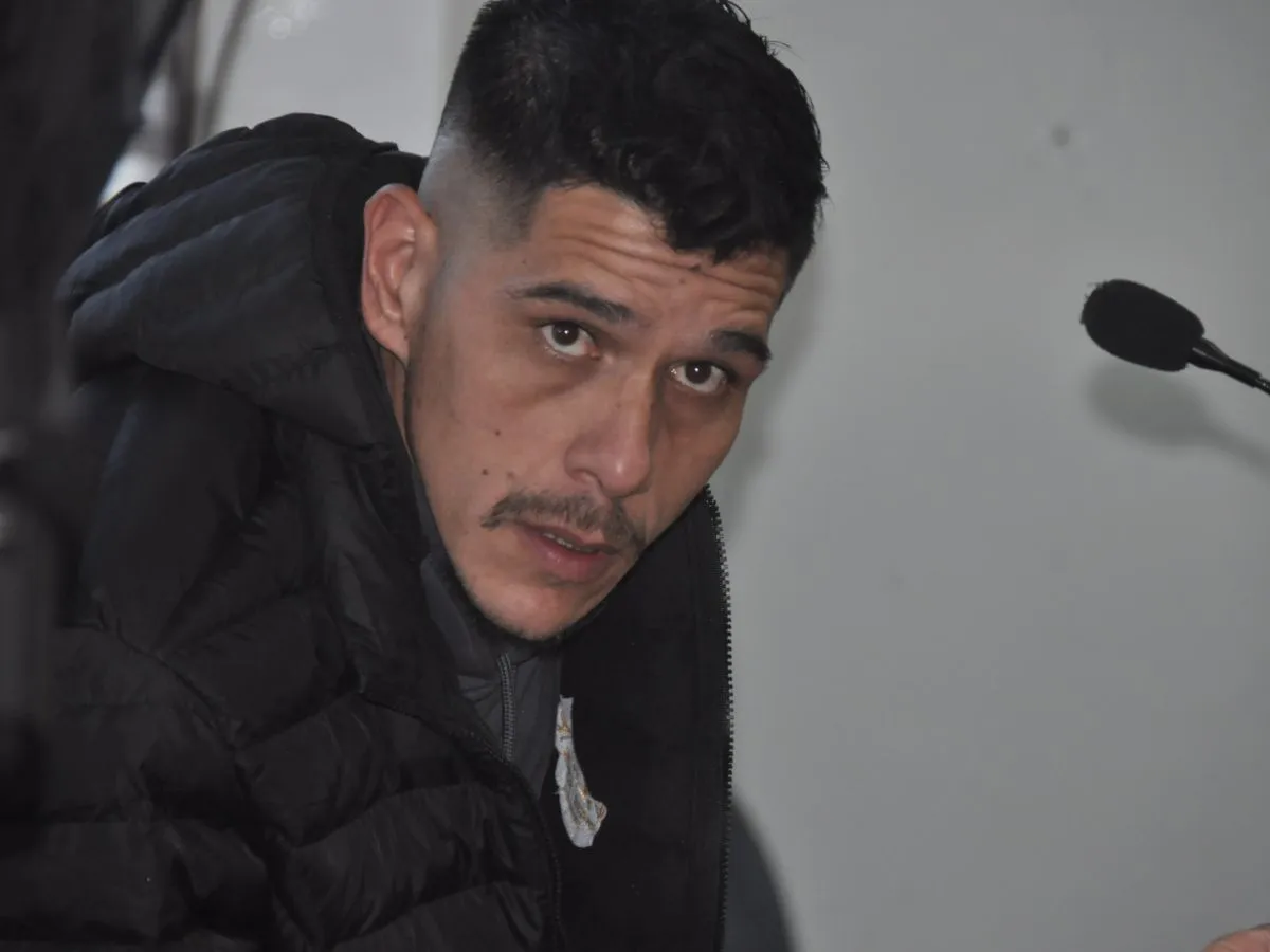 Adrián Zuachzer comenzó a ser juzgado por intentar matar a su expareja de 13 puñaladas