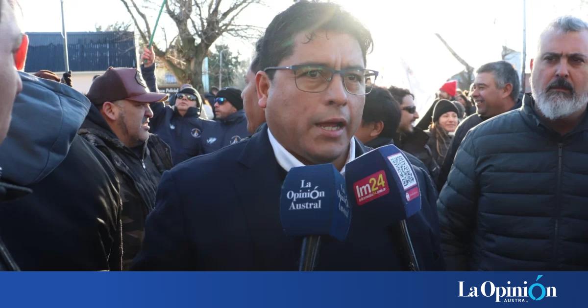 Claudio Vidal llegó a Diputados y pidió aprobar la Ley de Financiamiento: "Si hay cordura, los diputados van a dejar las expectativas políticas de octubre del 2027"